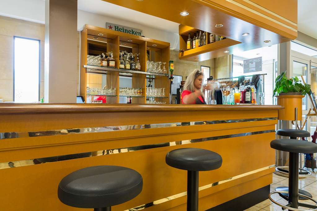Hotel Confort Le Moulin Rouge Terrasson Ресторант снимка