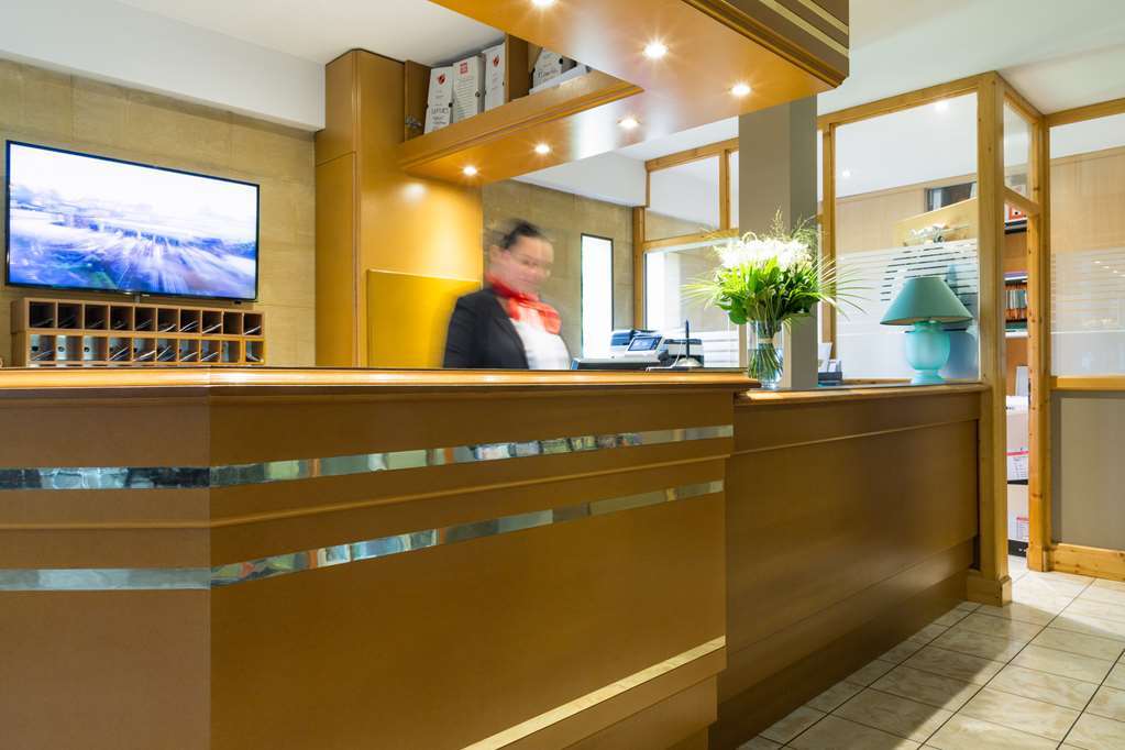 Hotel Confort Le Moulin Rouge Terrasson Интериор снимка