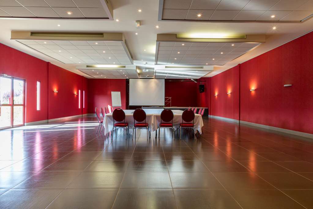 Hotel Confort Le Moulin Rouge Terrasson Съоръжения снимка